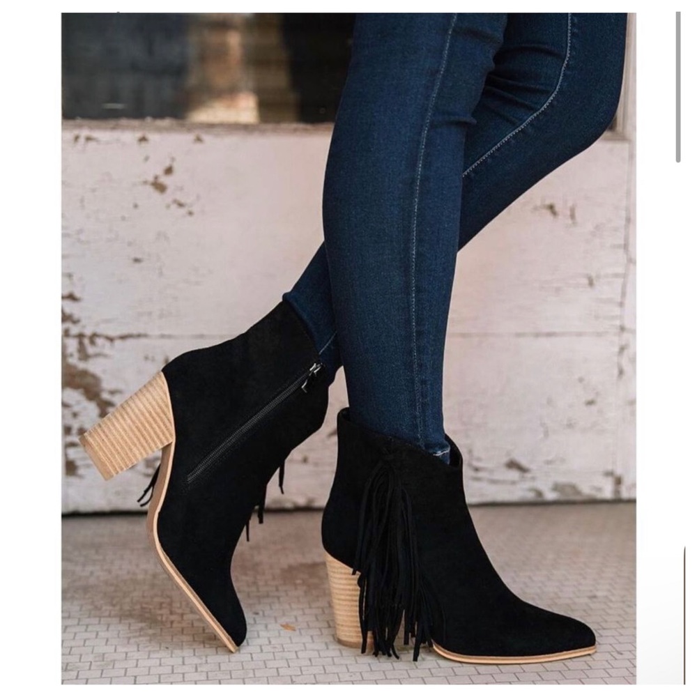 BEAST Jackie Fringe Ankle Boot Black Suede Fringe Booties Size 9 from Buckle